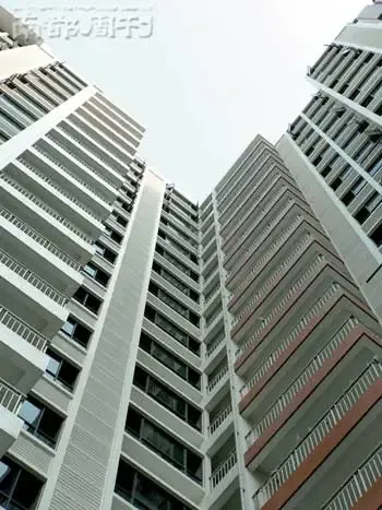 方圆、时代、美林等房地产新生力军已在本地市场上占据一席之地,拥有较好的企业口碑。图为时代玫瑰园。 方圆、时代、美林等房地产新生力军已在本地市场上占据一席之地,拥有较好的企业口碑。图为时代玫瑰园。