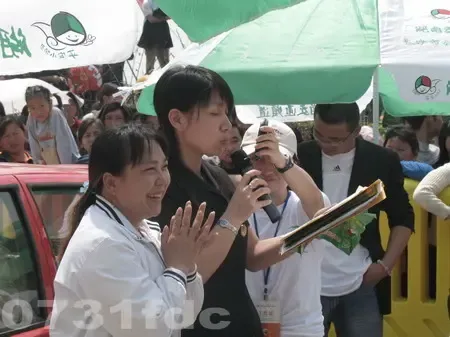 “空手而来 满载而归”房交会上百万大奖送不停 “空手而来 满载而归”房交会上百万大奖送不停