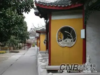 远看似城 近看是村 看中国最奢侈的农村(组图) 远看似城 近看是村 看中国最奢侈的农村(组图)