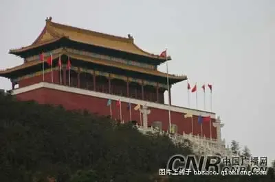 远看似城 近看是村 看中国最奢侈的农村(组图) 远看似城 近看是村 看中国最奢侈的农村(组图)
