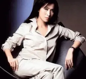 10大美女明星“玩地产住豪宅”风云榜(组图) 10大美女明星“玩地产住豪宅”风云榜(组图)