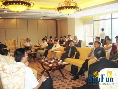 深圳CBD环球对话—国际名城邀约鹏城论坛嘉宾留影 深圳CBD环球对话—国际名城邀约鹏城论坛嘉宾留影
