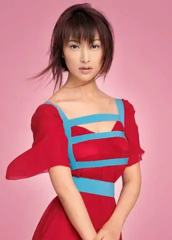 美女都在别人的豪宅里 都市的女人很现实(图) 美女都在别人的豪宅里 都市的女人很现实(图)