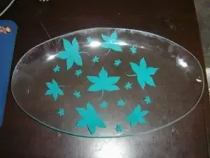 晶莹剔透的玻璃餐具 让家居生活变得清爽(图) 晶莹剔透的玻璃餐具 让家居生活变得清爽(图)