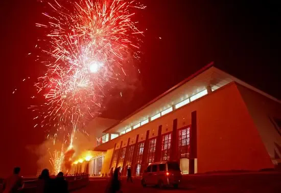 组图:武昌新火车站正式启用 组图:武昌新火车站正式启用