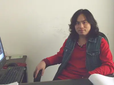 唯美陶瓷20年专访:专卖店设计中心经理陈刚 -家