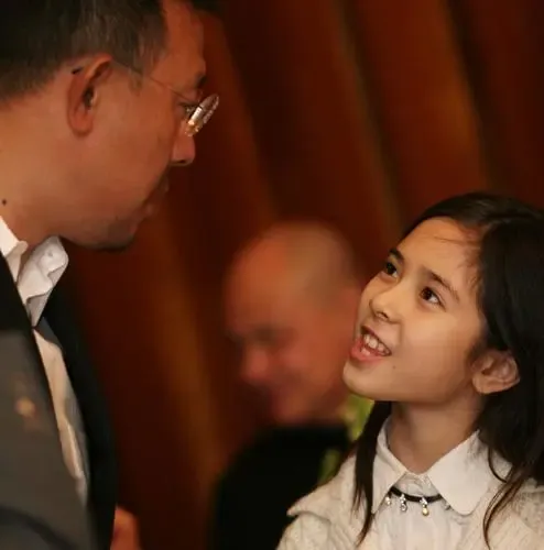 天王巨星的天仙<em>女儿</em>们 <em>潘长江女儿</em>长相也甜美