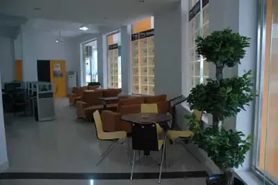 贺成都21世纪百居乐光华店、温江店两店