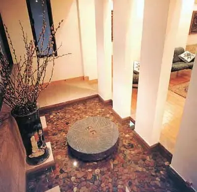 在客厅尽享花园美景 别墅中庭园林小景(图) 在客厅尽享花园美景 别墅中庭园林小景(图)