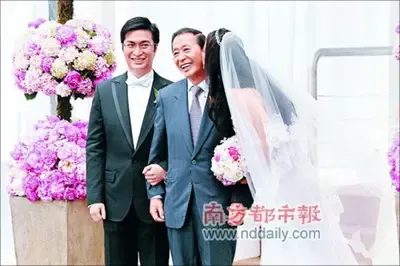 梁洛施吃顿饭勾上钻石男 女星教你入豪门秘笈 梁洛施吃顿饭勾上钻石男 女星教你入豪门秘笈