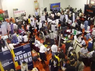 热闹非凡的323现场 热闹非凡的323现场