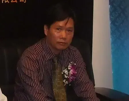 何新明:通过东鹏洁具的上市将带动整个集团上市 何新明:通过东鹏洁具的上市将带动整个集团上市