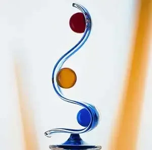 造就品味不俗的优雅 精致的华美琉璃艺术(图) 造就品味不俗的优雅 精致的华美琉璃艺术(图)