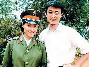 赵岭博客大骂袁立 前年买了别墅今年闹绝情 赵岭博客大骂袁立 前年买了别墅今年闹绝情