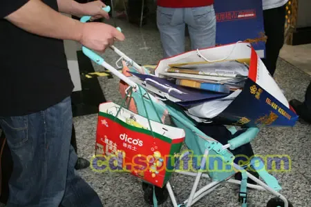 搜房第三只眼看房展:看房看热闹看市场试探行情 搜房第三只眼看房展:看房看热闹看市场试探行情