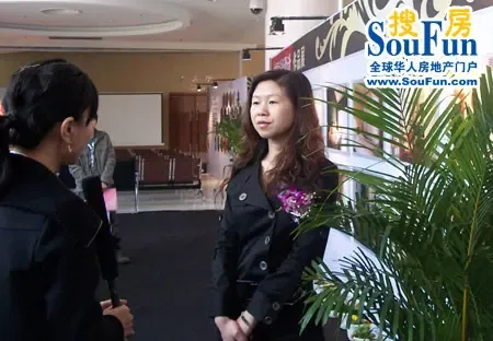 中策装饰周玉总经理接受记者采访 中策装饰周玉总经理接受记者采访