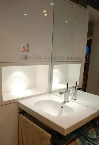 简约中略带内敛的华丽格调 简约中略带内敛的华丽格调