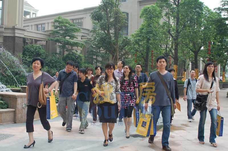 http://imgs.soufun.com/news/2008_05/01/1209654296509.jpg