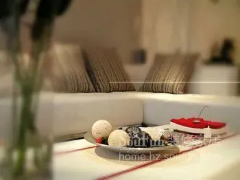 2��2��102ƽ�� 7��Ԫ������ִ�ʱ�л鷿(��ͼ)