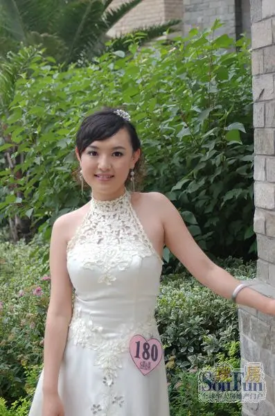 南京新娘大赛中美女如云 惊现"金陵十二钗"
