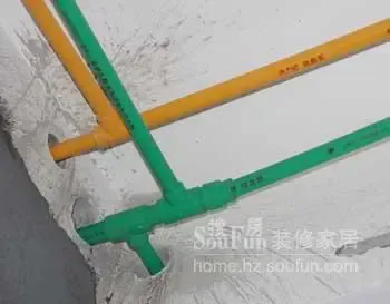绿色冷水管,黄色热水管 绿色冷水管,黄色热水管