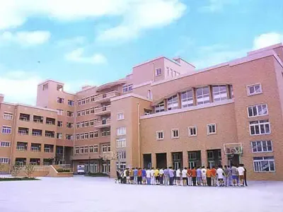 上海名校_上海大学