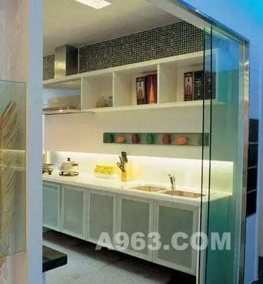 ���ð�����Ҿӷ�ˮ�н���4�ֲ���װ��