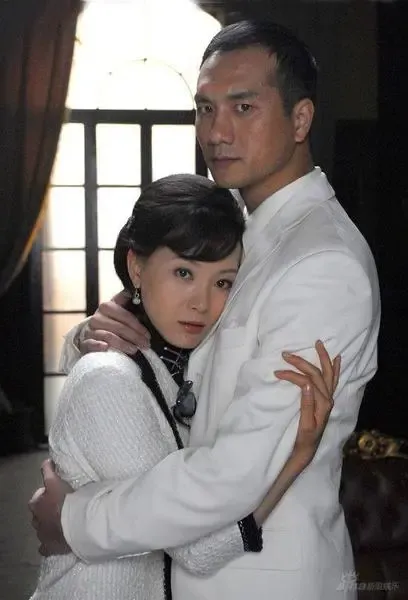  倾城之恋剧情介绍 1-34大结局 主演唯美亲昵照