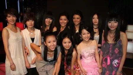 2009<em>快乐女生</em>20强家居照大PK <em>谁是</em>今晚<em>冠军</em>(