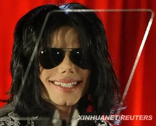 巨星迈克尔杰克逊逝世 珍贵照片追忆永恒瞬间