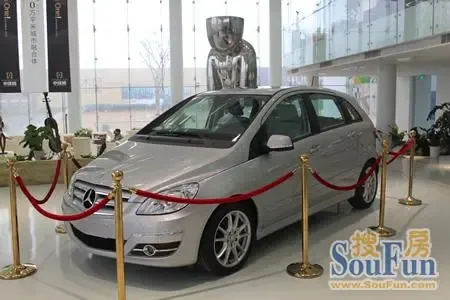 赢中环城奔驰车大奖 尊贵升级