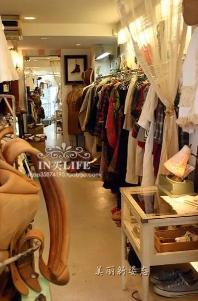 气质<em>女boss</em>大秀私家服装店超有范儿装修照(组