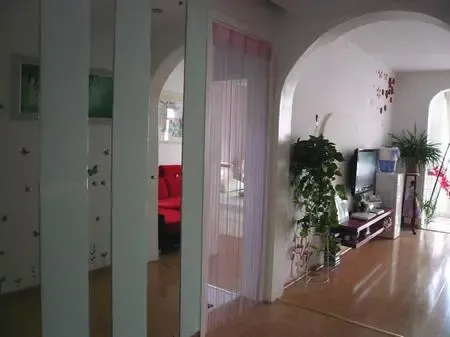 ���������ϱ�ͨ ɹ75ƽ��н�ײ����ʵС��(ͼ)