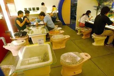 马桶餐厅_马桶餐厅设计_抽水马桶结构图