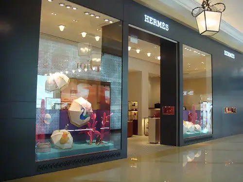 奢侈品行业的尴尬:我们离2015奢侈品大国还有