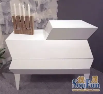 家具抽屉大玩"扭曲"招术 让你大跌眼镜的动感造型