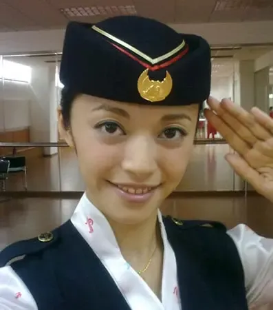 《和空姐一起的日子》改编自人气网络小说《和