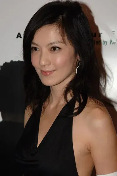  包养 女 明星 家居照