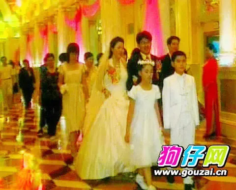 碧桂园大股东杨惠妍婚礼老公真容首曝光(组图