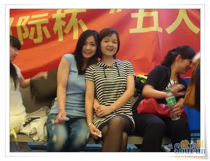 地产世界杯 皇冠国际杯五人足球赛盛大开幕-