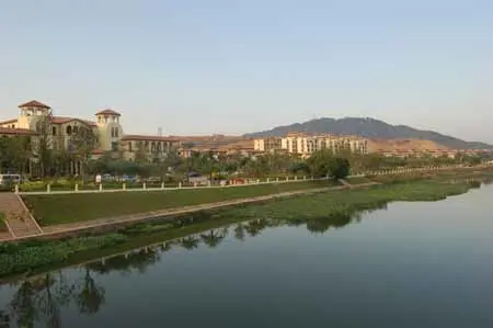 珠光流溪御景(资料图片)三笑集团别墅图片