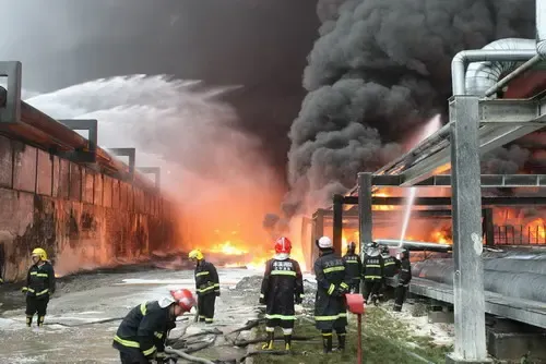 大连输油管道爆炸事件始末(组图)_房产频道_m