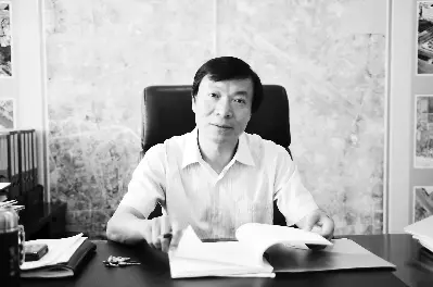 新站试验区党工委书记,管委会第一副主任李武好