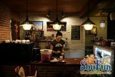 阳光下的居家咖啡屋 体验不一样的美丽家居环境 -家居快讯-深圳搜房装修家居网