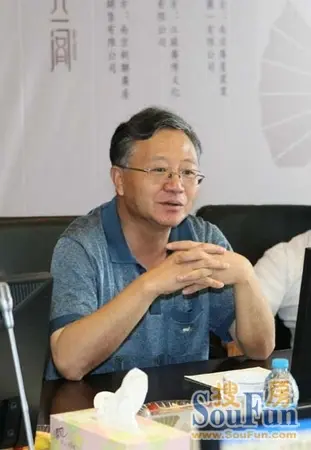 著名作家,藏书家薛冰