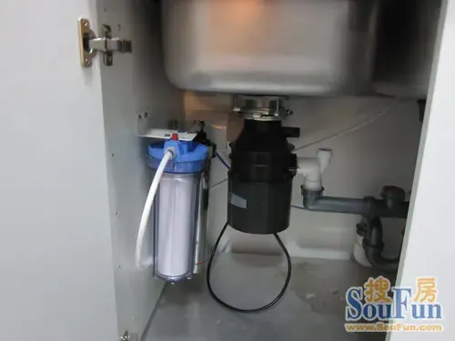 垃圾粉碎机,藏在厨房橱柜里