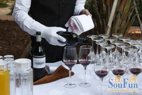 富力盈溪谷精装别墅暨雪茄红酒品鉴会30日圆