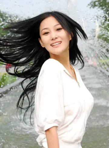 苏州第一<em>美女</em>张馨予写真