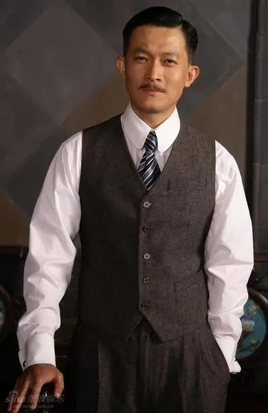 铁梨花剧情曝光导演郭靖宇赞陈数 女星复古家