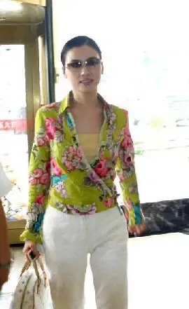 光棍节最爱<em>美女</em>团长<em>陈思思</em>范冰冰宋祖英家居照